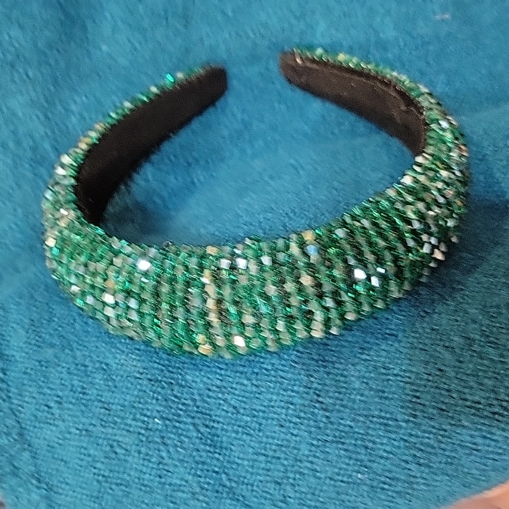 Green sparkly headband NWOT
